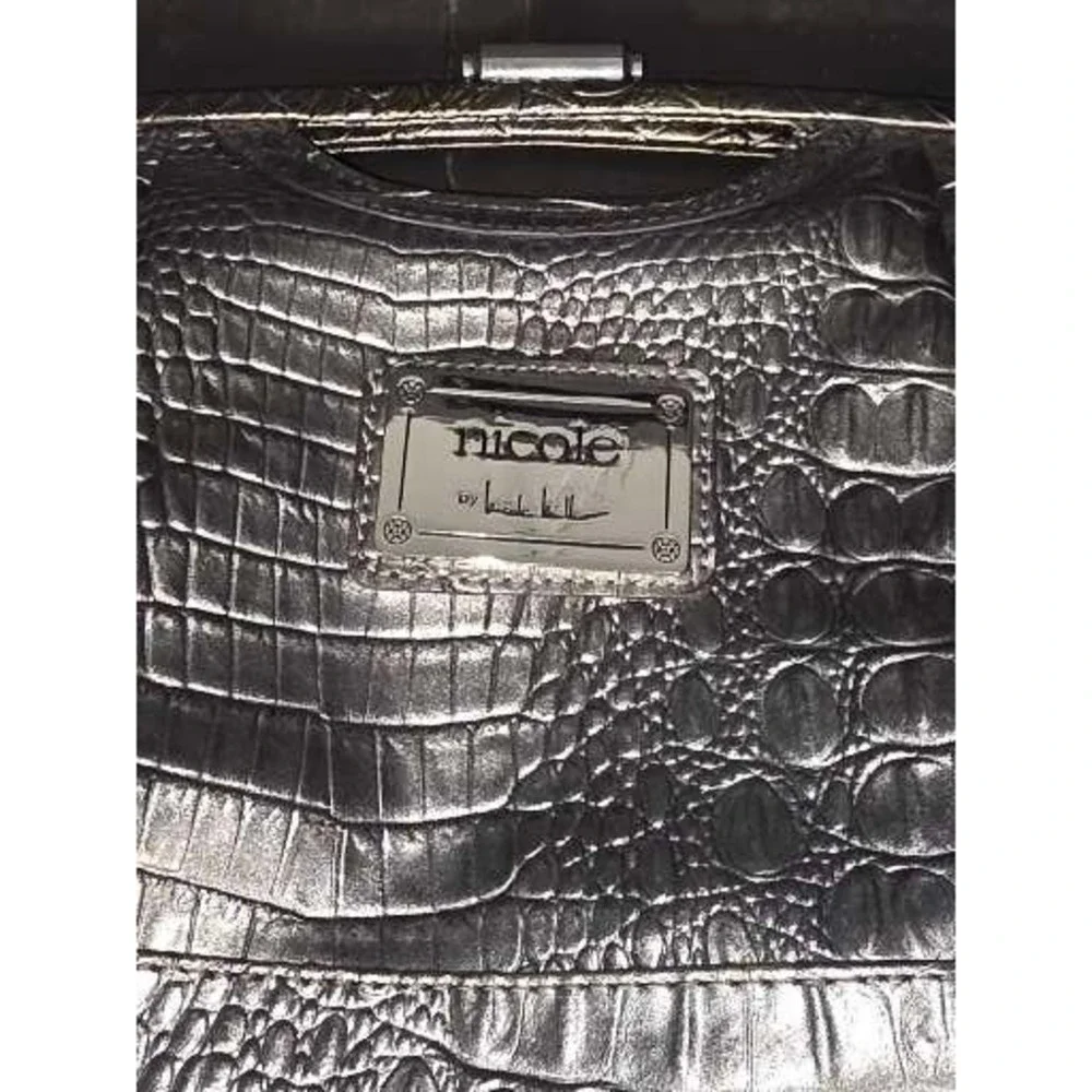 Nicole‎ Miller Silver Crocodile Embossed Frame Clutch Bag Metallic Pewter Office